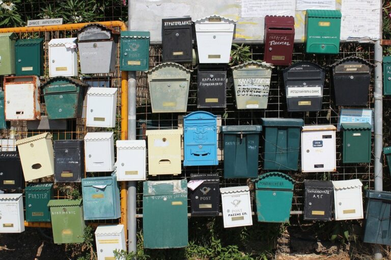 Où faire une plaque de boîte aux lettres à Paris ?