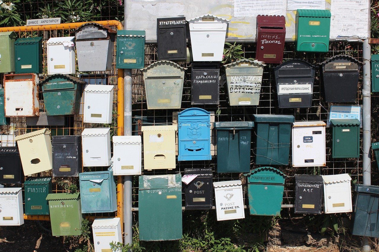 Où faire une plaque de boîte aux lettres à Paris ?